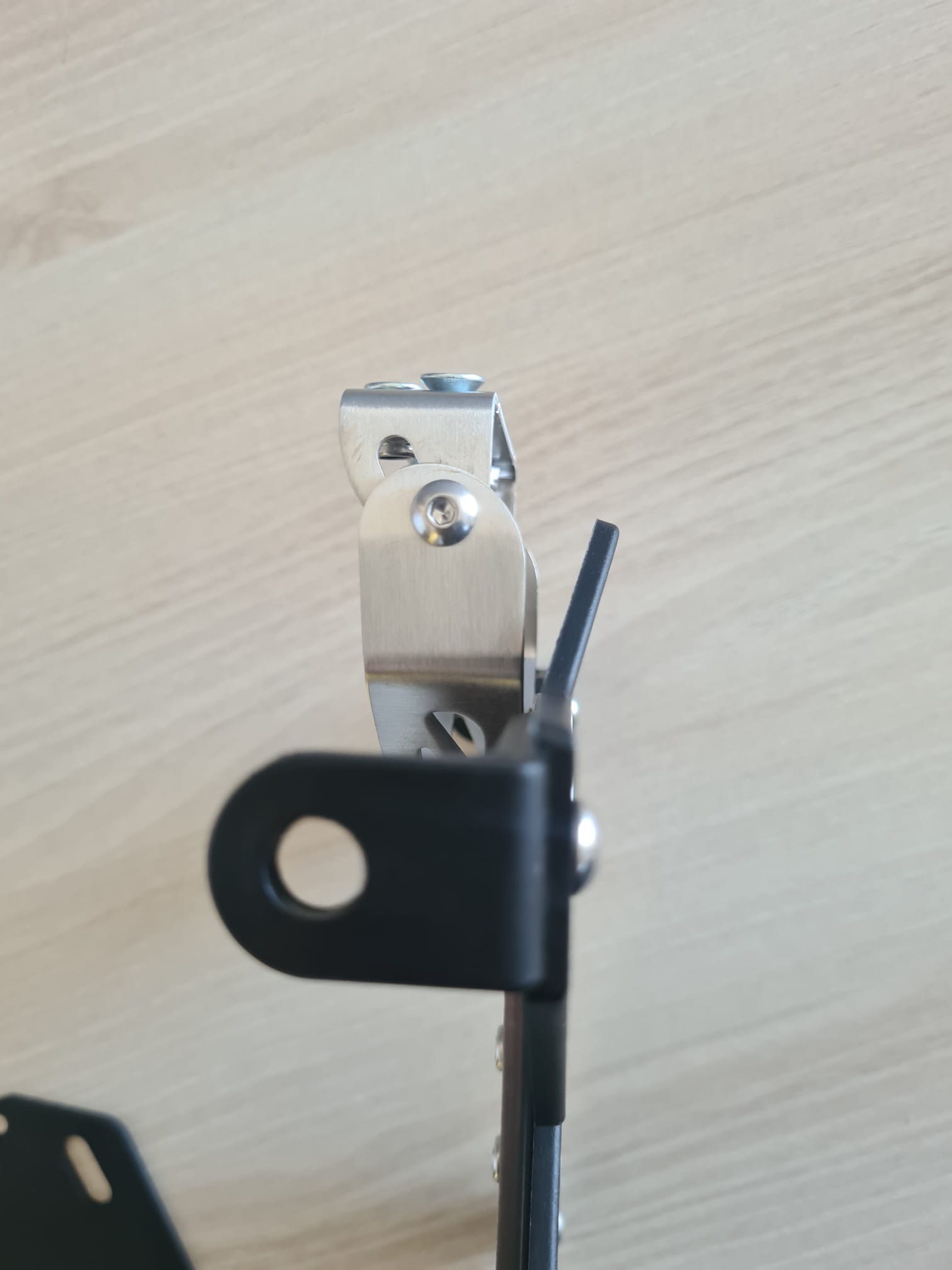 Barracuda Kennzeichenhalter für Ducati Monster 600/S2R