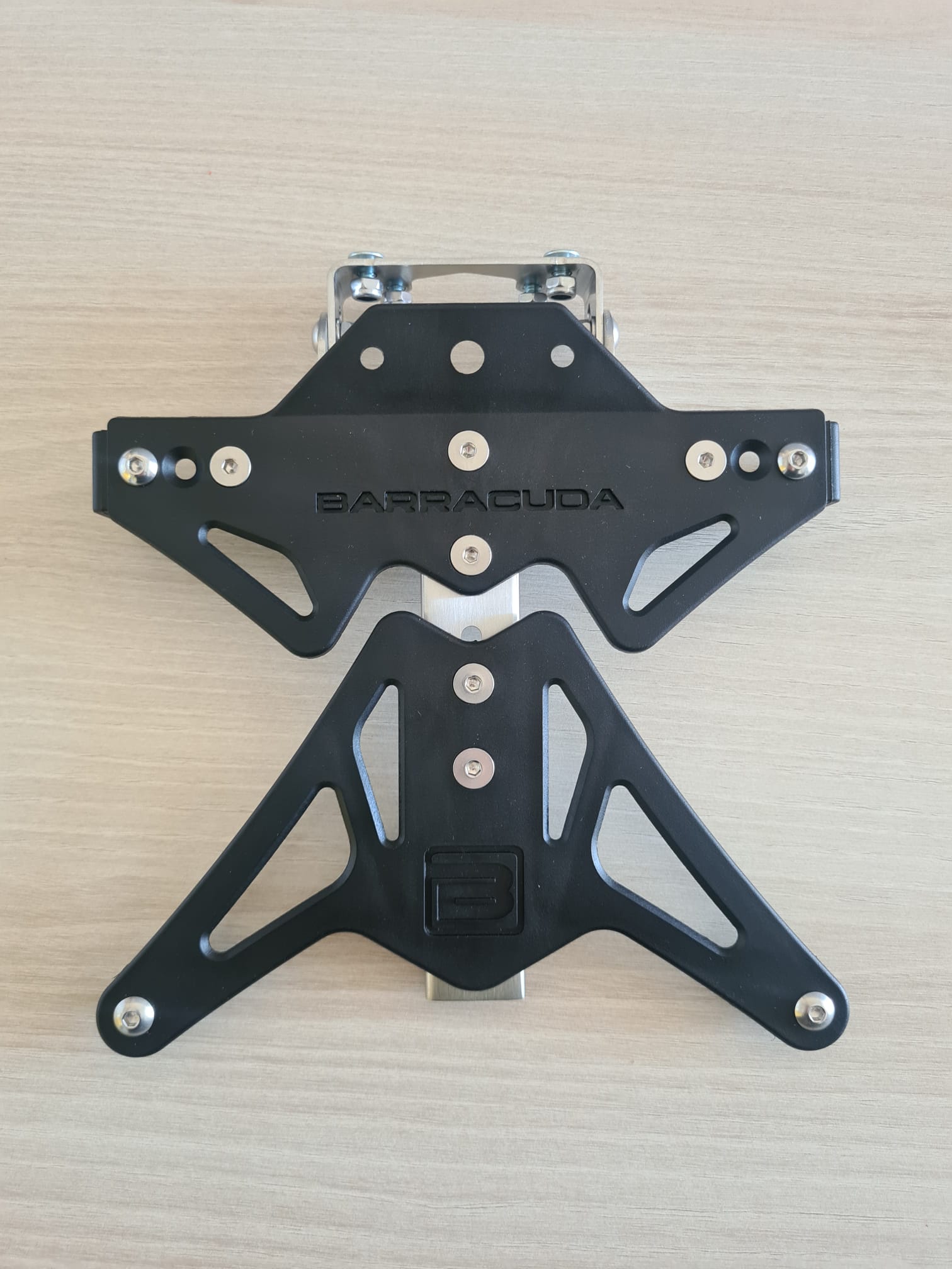Barracuda Kennzeichenhalter für Ducati Monster 600/S2R