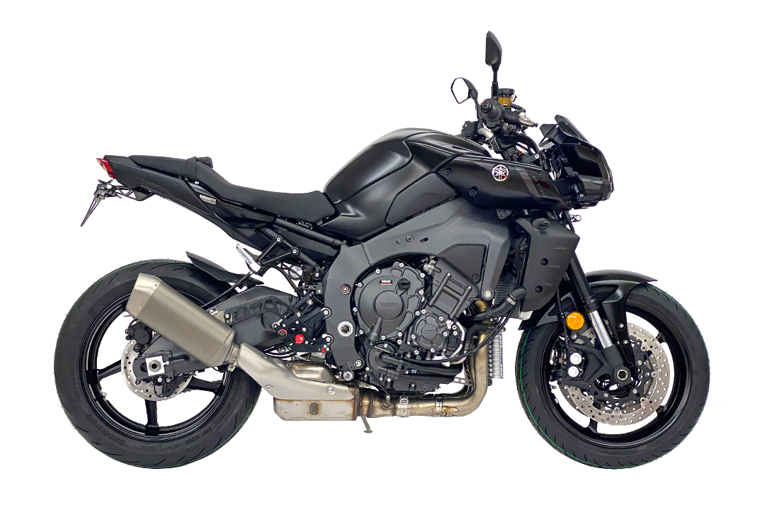 >TRACK< Fußrastenanlage schwarz Yamaha MT10 2016- ABE