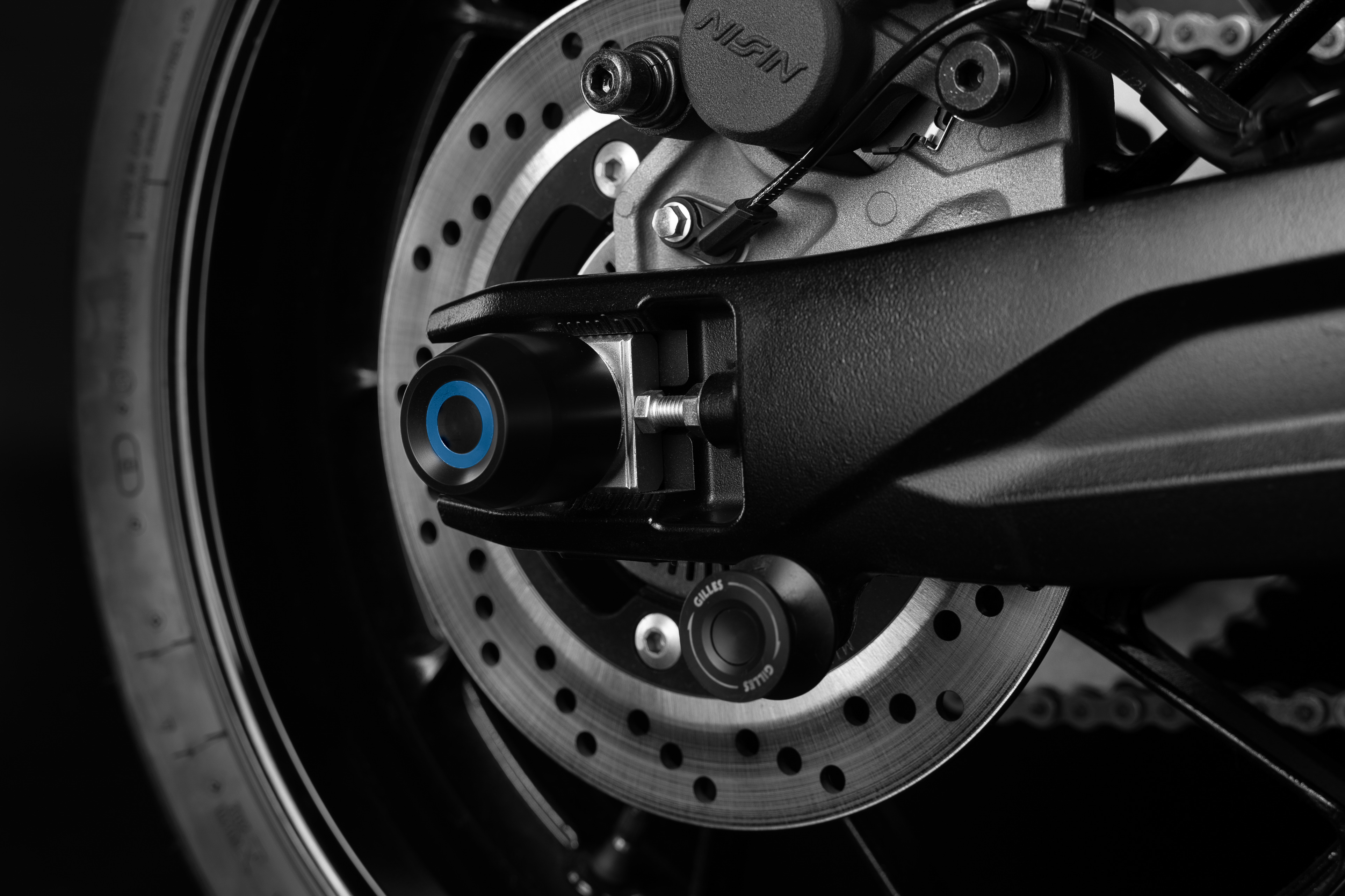 Gilles Achsprotektor hinten, für Suzuki GSX-8S und GSX-8R