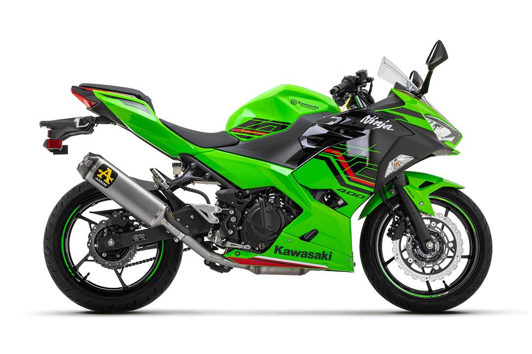 ARROW COMPETETION Komplettanlage mit WORKS Endschalldämper für Kawasaki Ninja 400 / Z400 Modelljahr 2023-