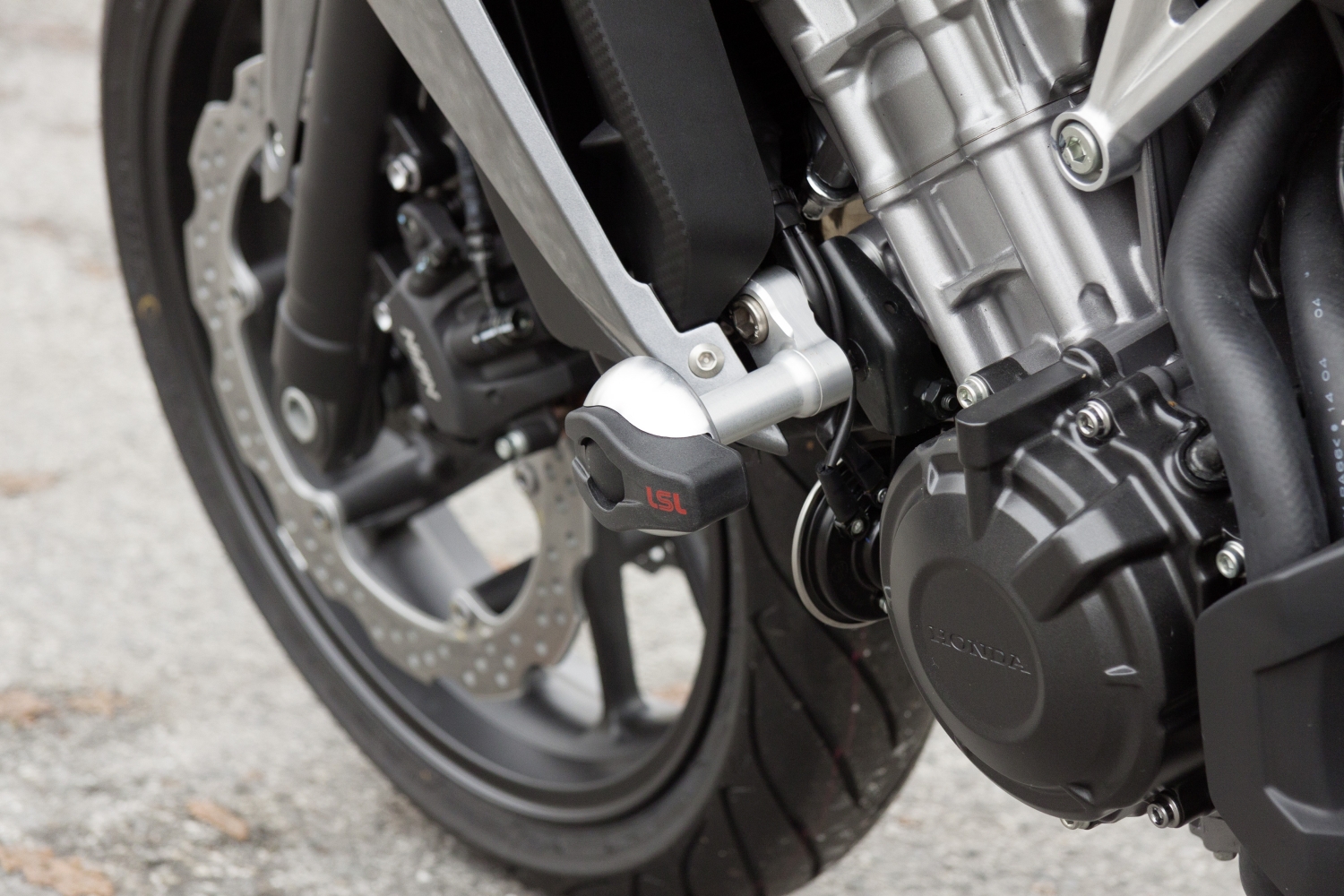 LSL Crash Pad Befestigungskit für Honda CB650F,  2014 -, mit Adapterplatten