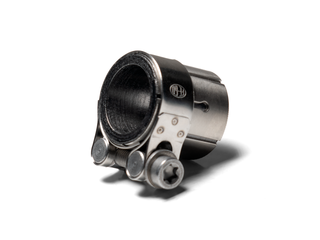 Akrapovic Einbausatz 