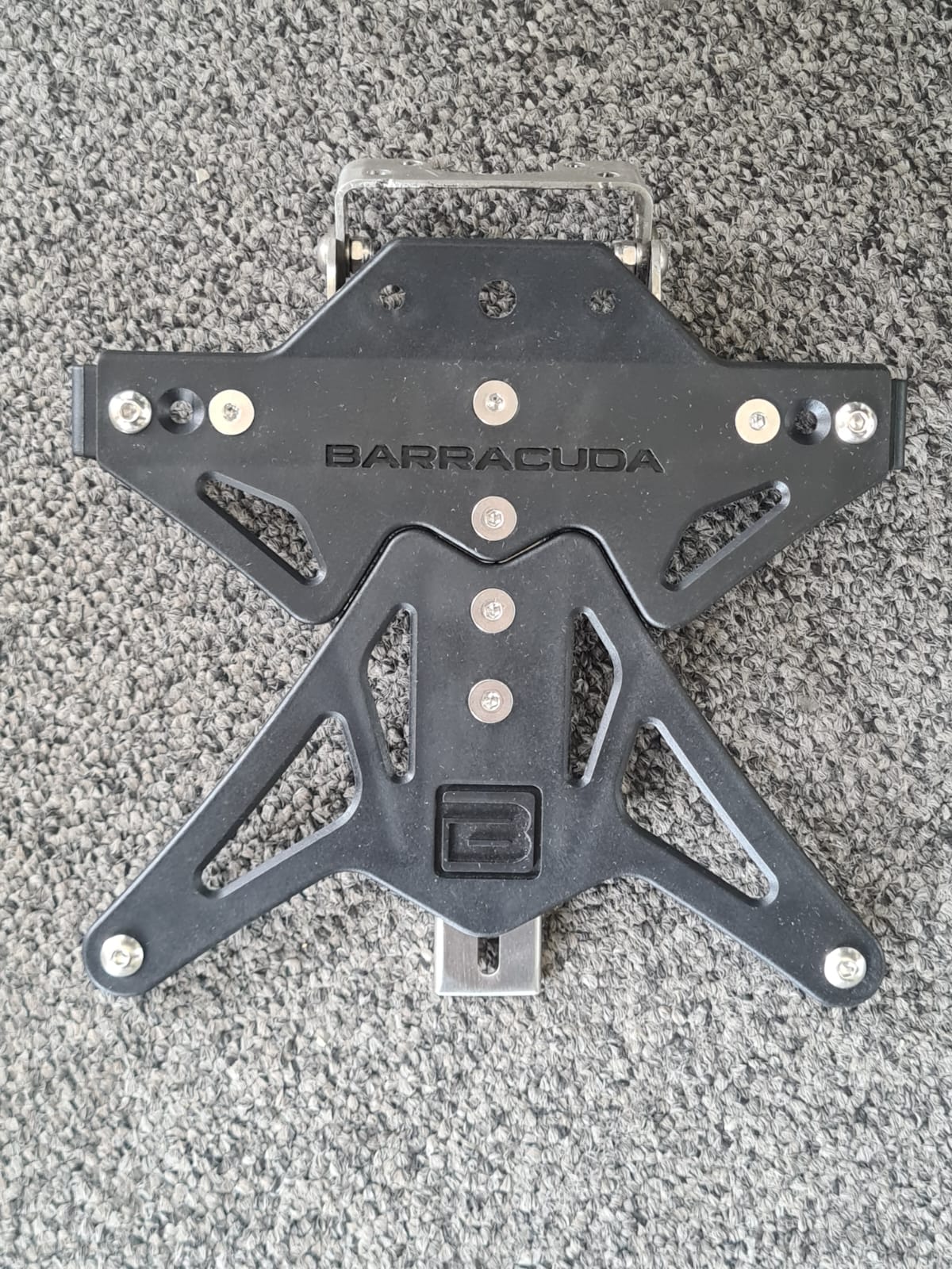 Barracuda Kennzeichenhalter für Yamaha FZ6 / FZ6 S2