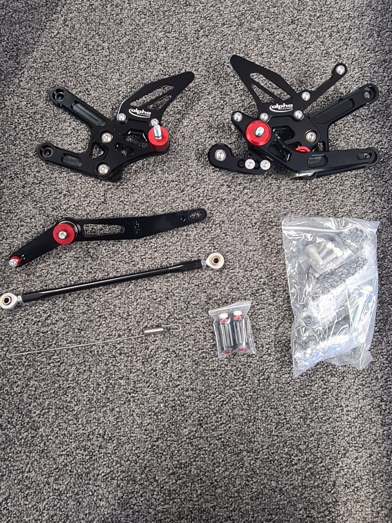 >TRACK< Fußrastenanlage schwarz Yamaha YZF-R6 RJ15 2006-16 ABE