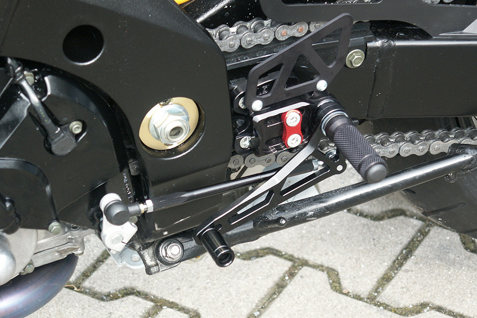 LSL 2Slide-Rastenanlage für Suzuki GSXR1000, 2005-2006, schwarz-rot