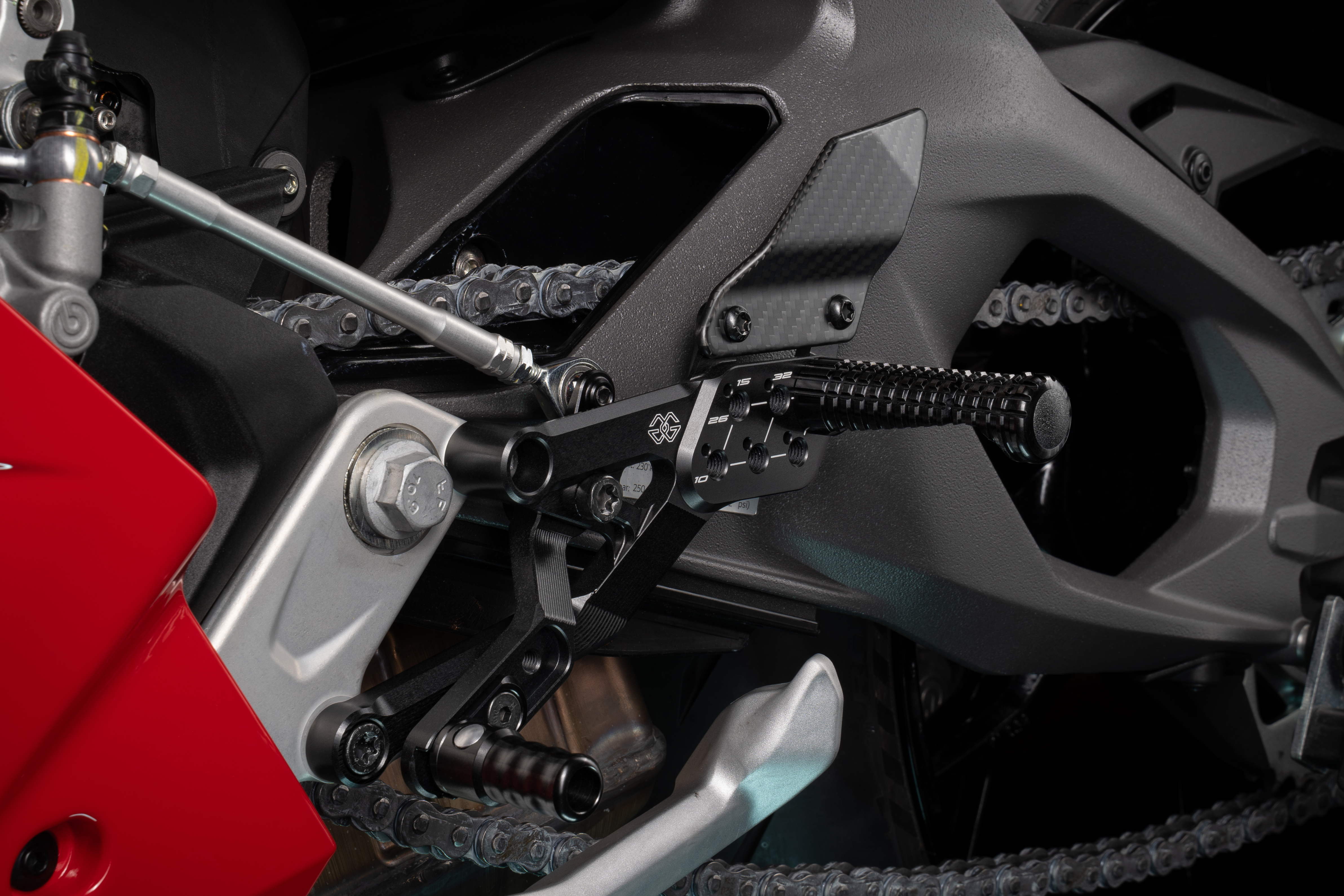 GILLES FXR Fußrastenanlage Ducati Panigale V2, 2025-