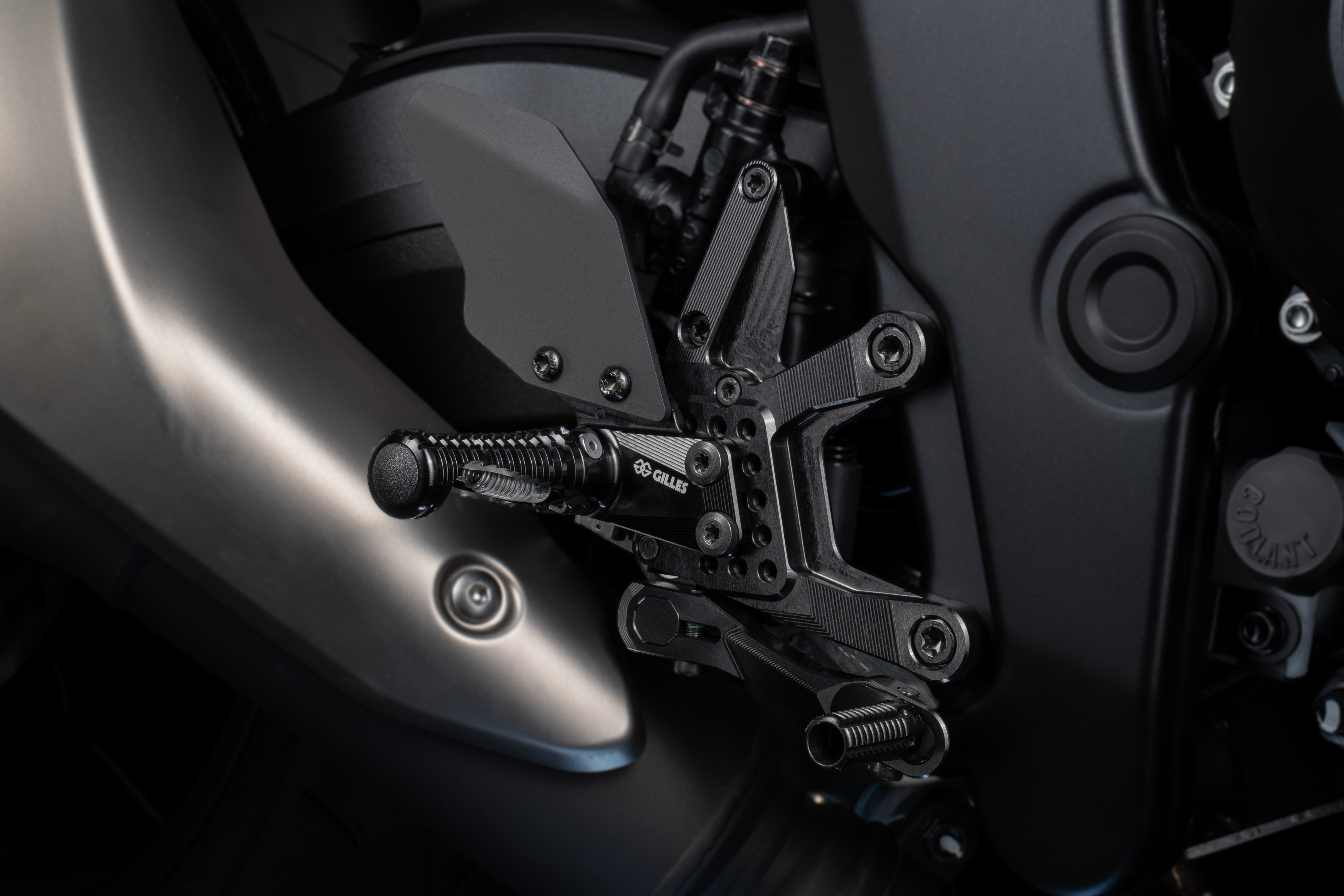 GILLES AS31GT3 Fußrastenanlage schwarz für Honda CB 1000 Hornet , 2025-