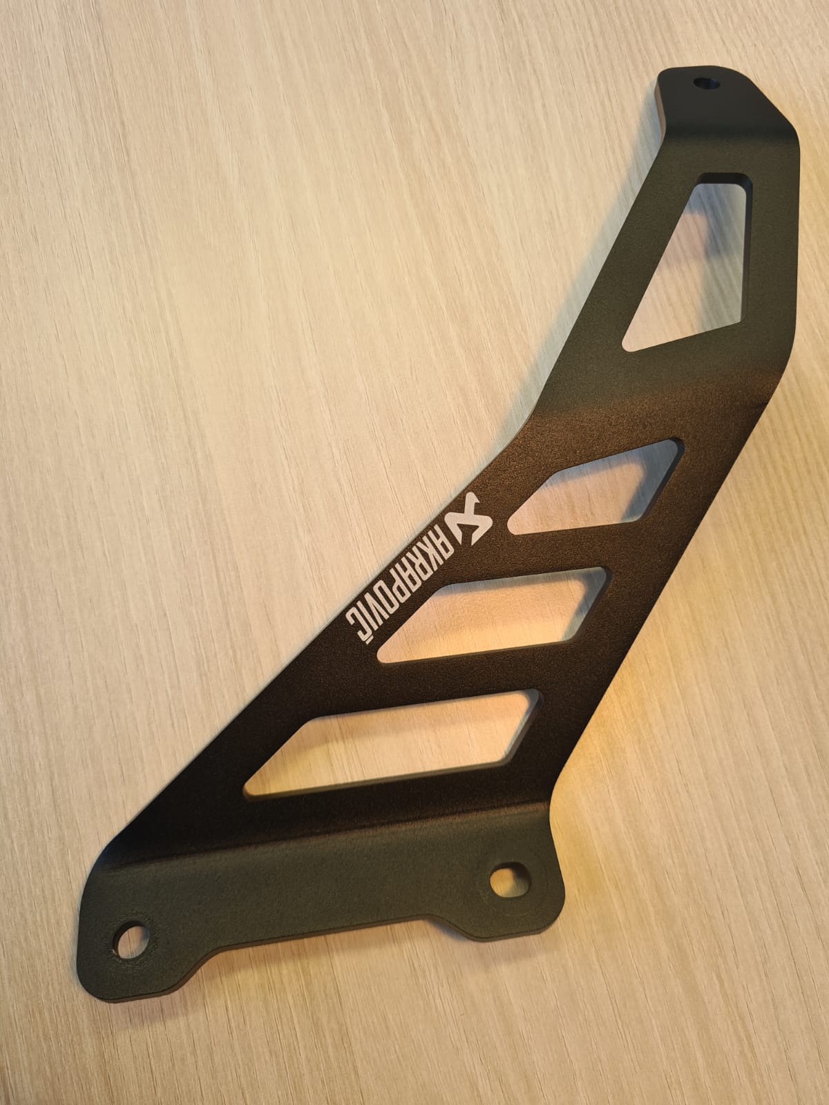 Akrapovic Auspuff-Halterung (Aluminium) für Kawasaki Ninja ZX-10R ab Modelljahr 2021-