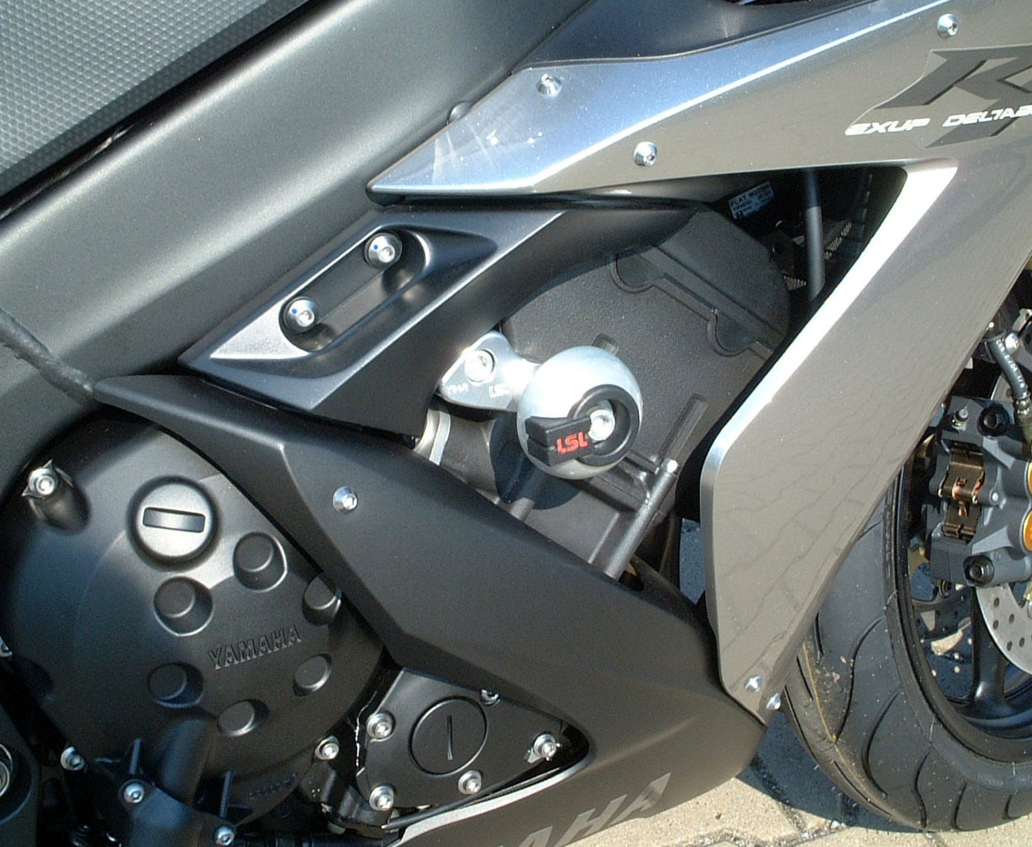 LSL Crash Pad Befestigungskit für Yamaha YZF-R1,  2004-2006