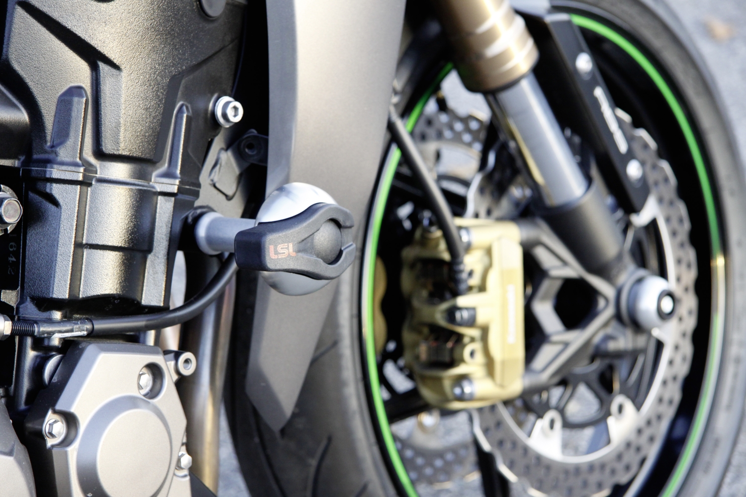 LSL Crash Pad / SlideWing Befestigungskit für Kawasaki Z1000 ABS,  2010-