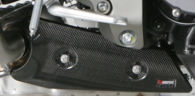 Akrapovic Heat shield (Carbon) Auspuffanlage für Honda CB1000R Modelljahr 2008-2016