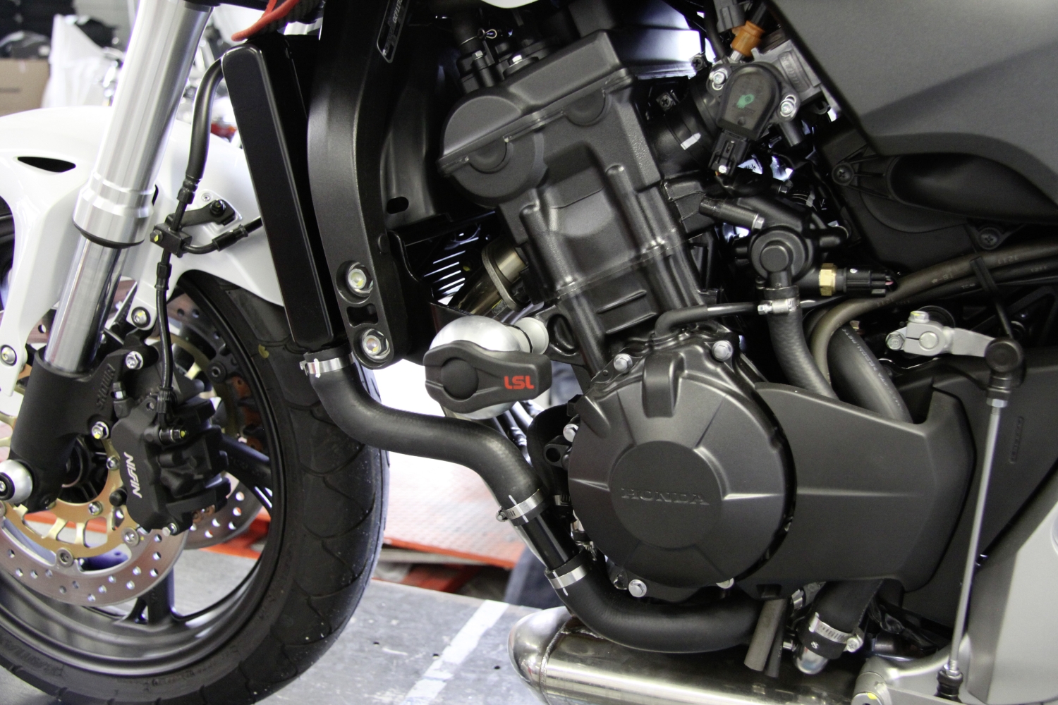 LSL Crash Pad Befestigungskit für Honda CBR600F,  2011- / Hornet 600,  2011-