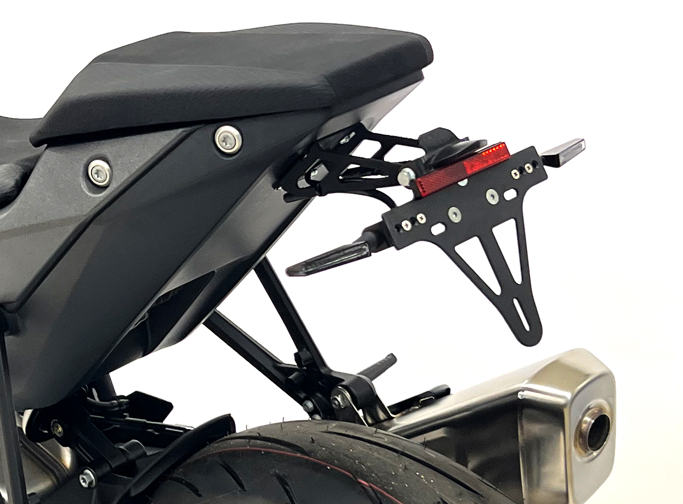 alpha Technik Kennzeichenhalter für KTM 990 Duke / 1390 Super Duke R, ab Modelljahr 2024-, Typ: KTM R2 Dk