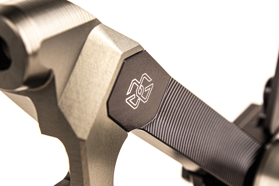 GILLES MUE2 Fußrastenanlage MUE2-D02-B für Ducati Streetfighter 1103 V4S 2020