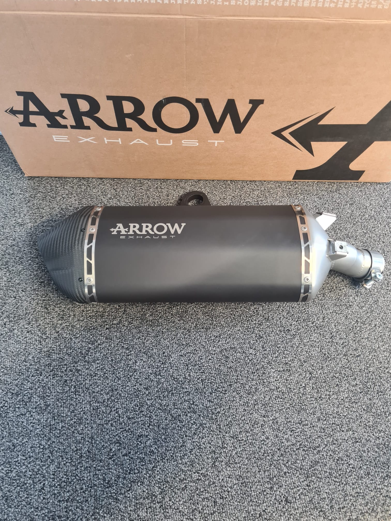 ARROW Auspuff DARK SONORA für Honda CRF1100L Africa Twin 2020-2022, Titan dark und Carbon-Endkappe