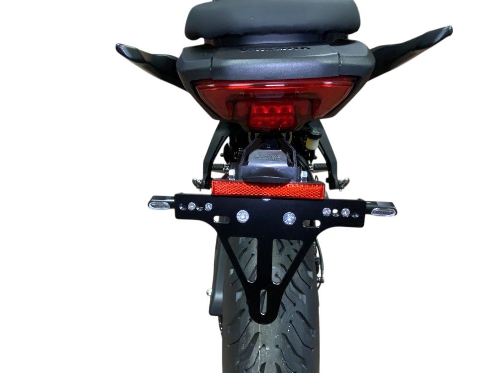 alpha Technik Kennzeichenhalter für Yamaha Tracer 7 / Tracer 7 GT, Modelljahr 2025-