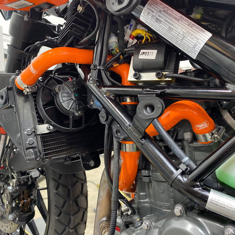 SAMCO SPORT Siliconschlauch Kit orange für KTM 390 Adventure 390 RC Modelljahr 2022-2024