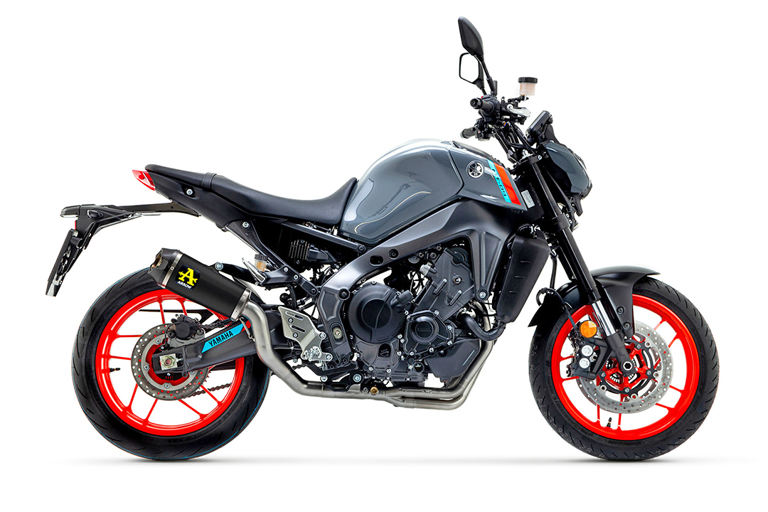 ARROW Auspuff DARK WORKS für Yamaha MT09 2021-, Edelstahl schwarz mit Carbon