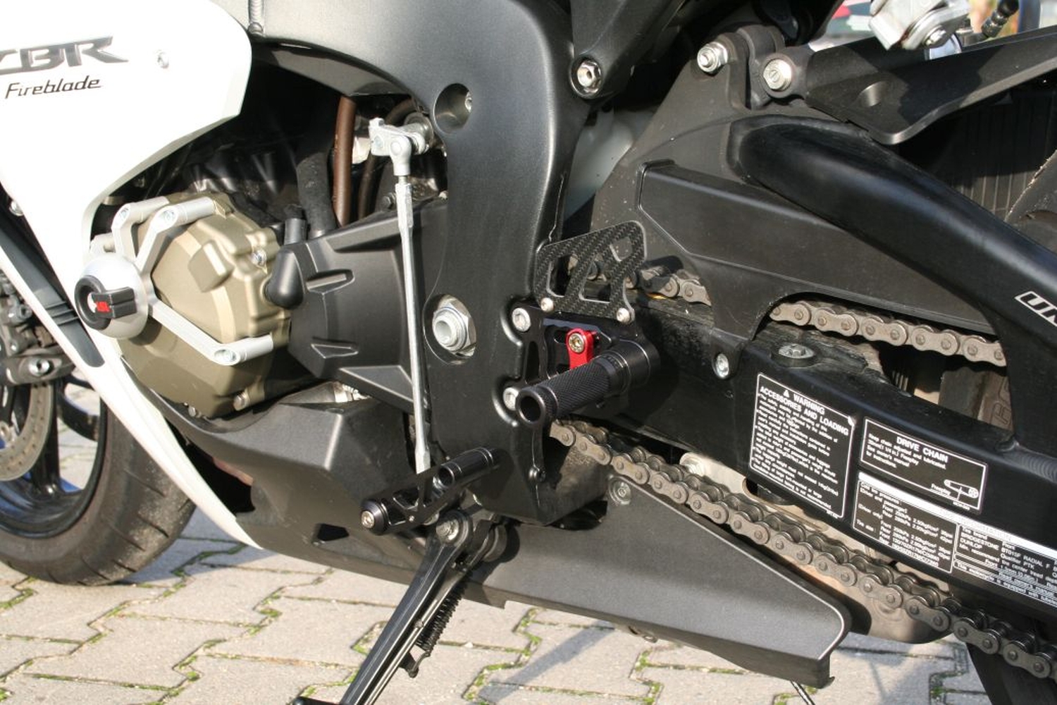 LSL 2Slide-Rastenanlage für Honda CBR1000RR, 2008- , schwarz-rot