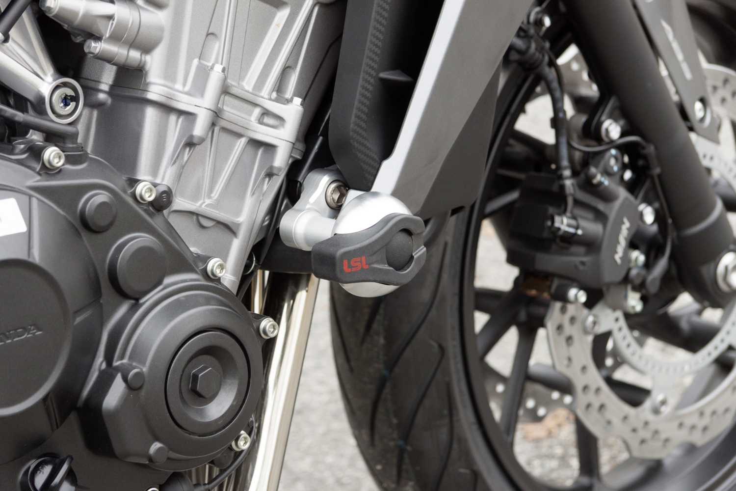 LSL Crash Pad Befestigungskit für Honda CB650F,  2014 -, mit Adapterplatten