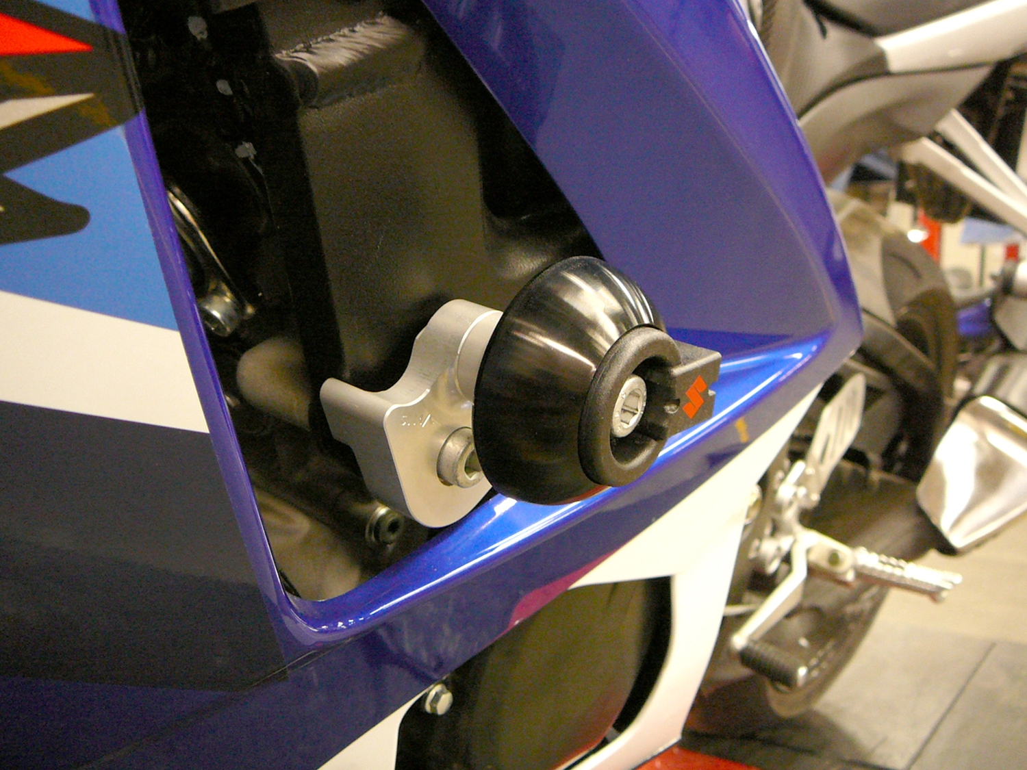 LSL Crash Pad Anbaukit für Suzuki GSX-R1000,  2007-2008, ohne Adapter