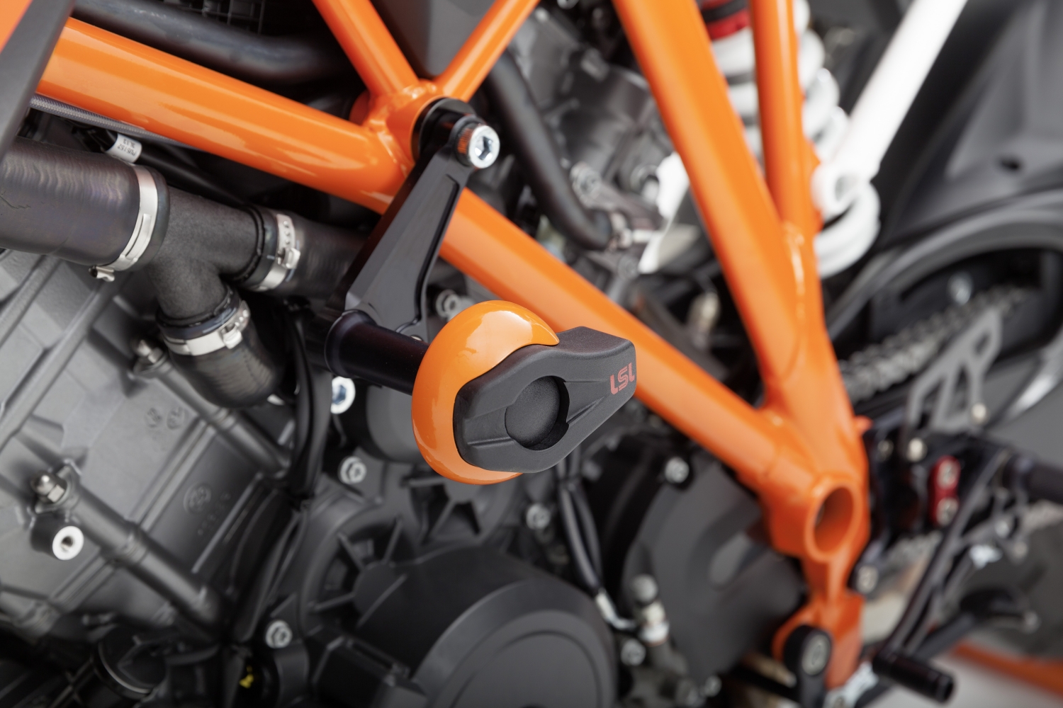 LSL Crash Pad Befestigungskit für KTM 1290 Superduke R, schwarz