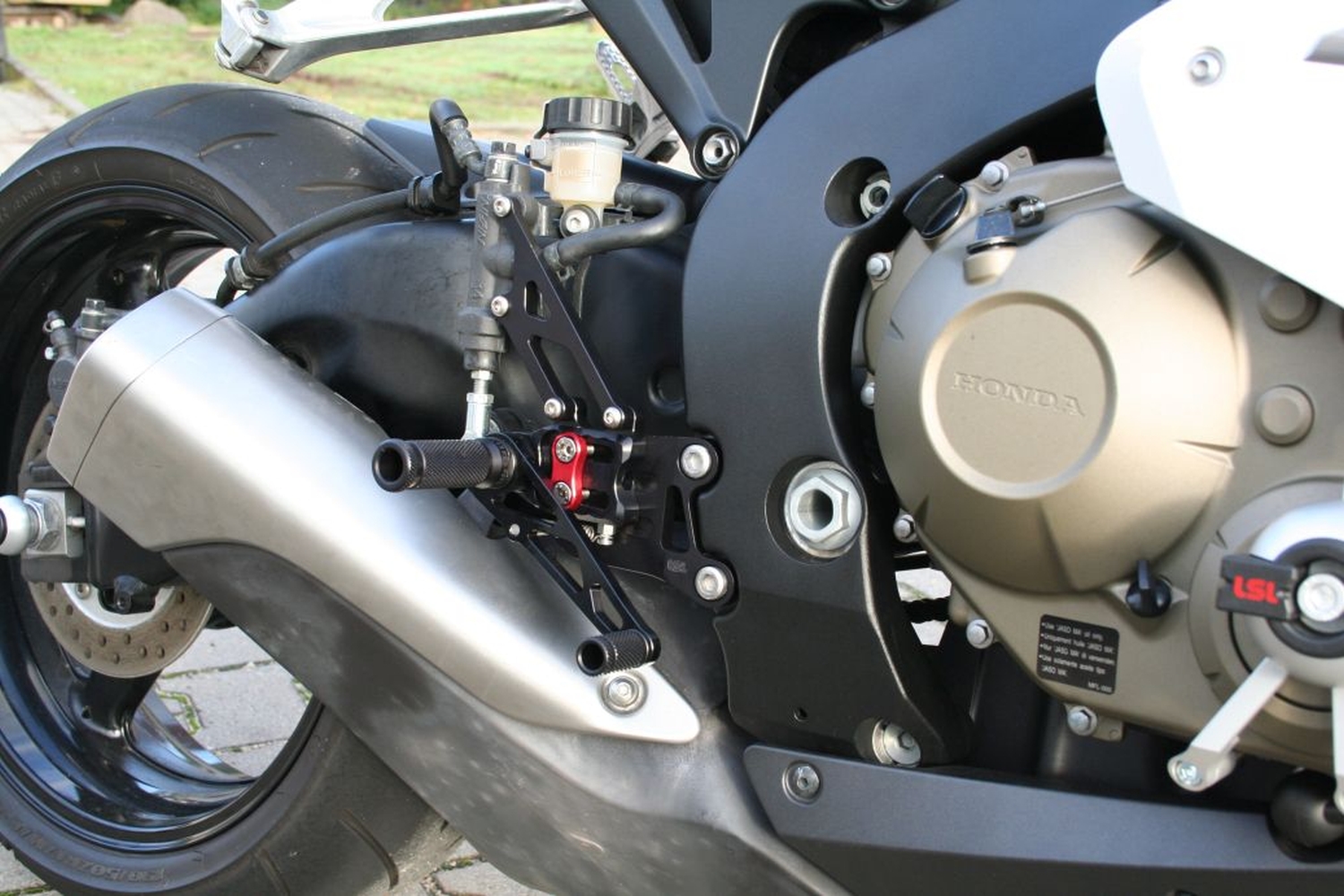 LSL 2Slide-Rastenanlage für Honda CBR1000RR, 2008- , schwarz-rot