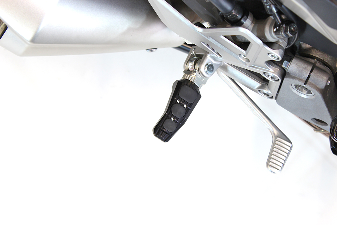 Gilles Austauschfußrasten-Kit Touring, Sozius, schwarz für BMW R1250GS,R1200GS