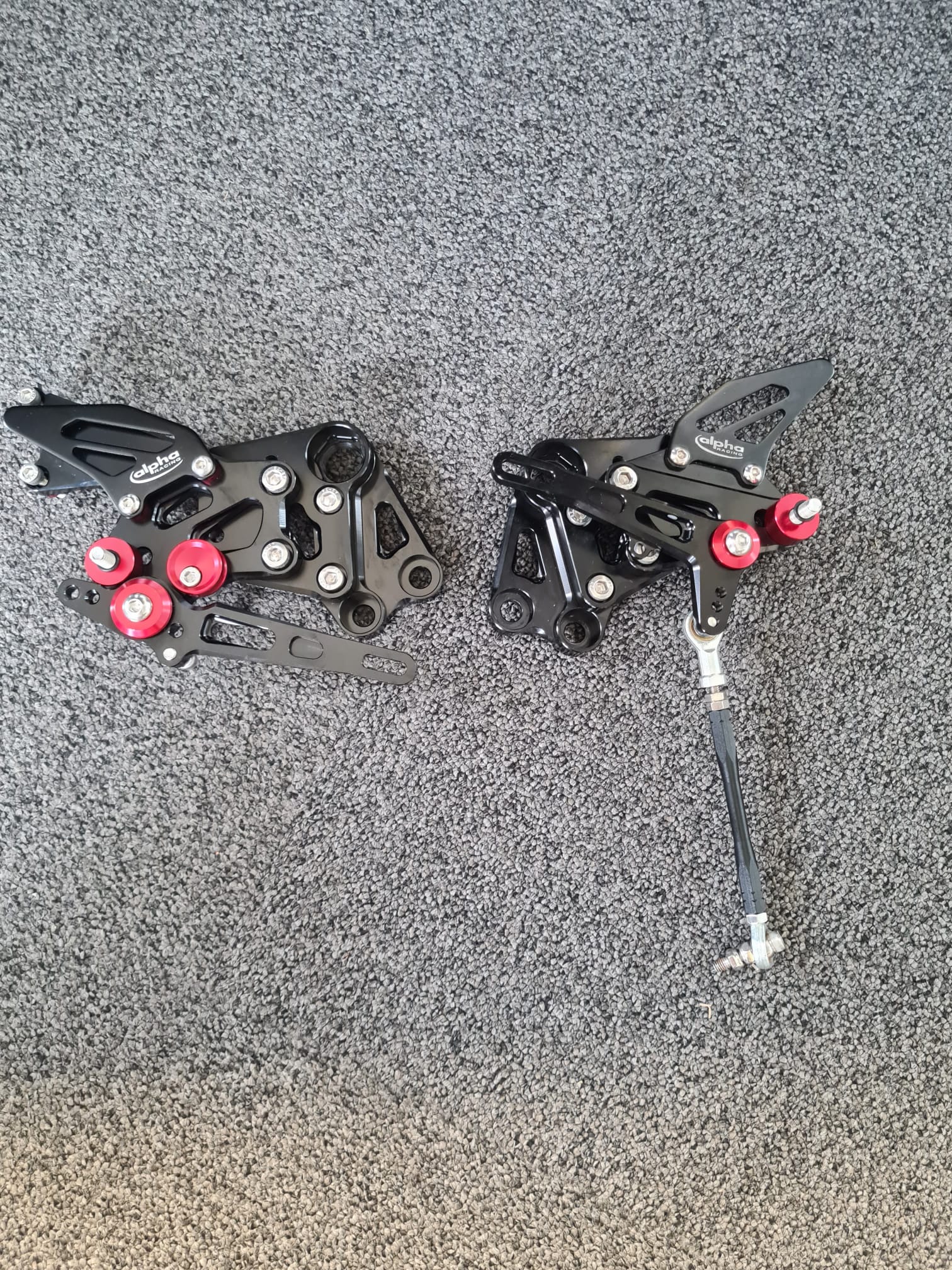 >TRACK< Fußrastenanlage schwarz KTM RC390 2014- ABE 