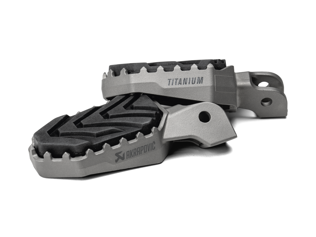Akrapovic Adenture Fußrasten Titan für BMW R1150GS, R1200GS, R1250GS,R1300GS, R12 ninet, R12, R12 G/Sm, Adventure