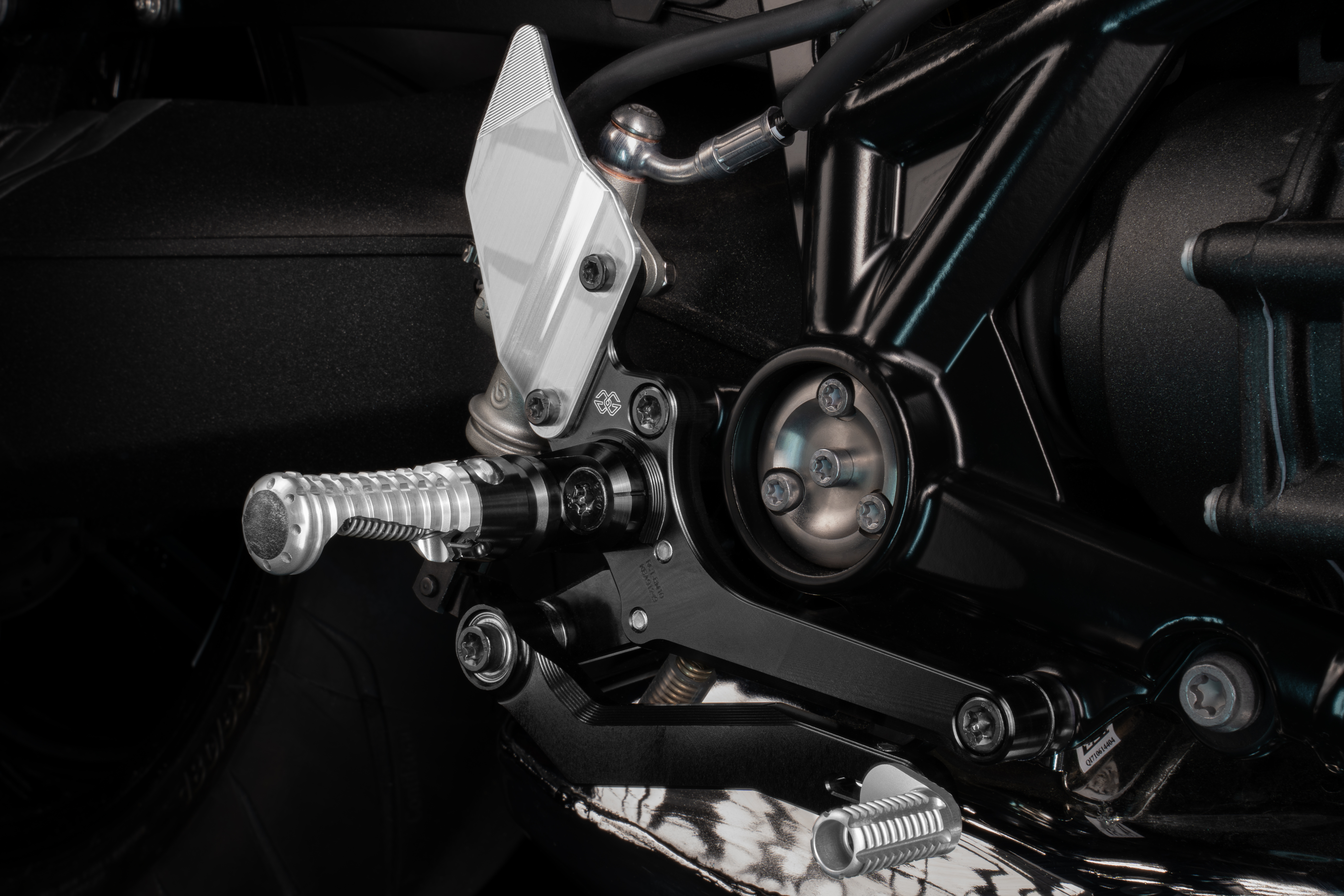 GILLES RCT10 Fußrastenanlage BMW R12 RnineT