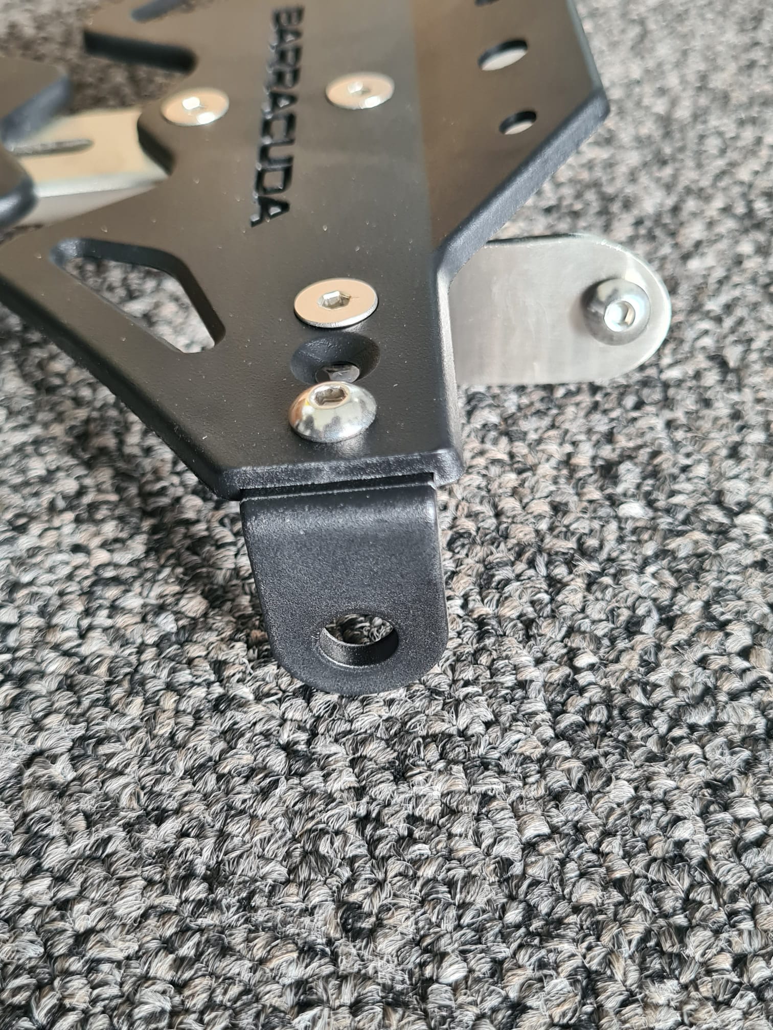 Barracuda Kennzeichenhalter für Suzuki GSR 600