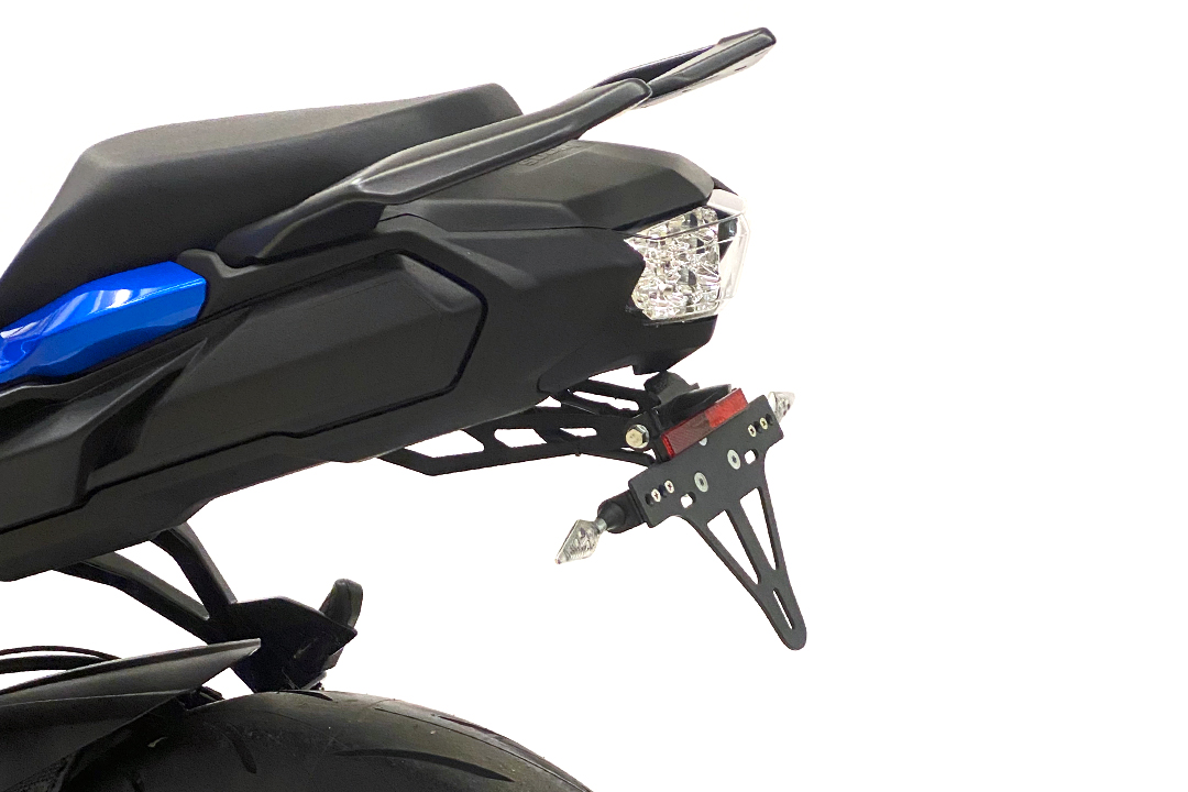 alpha Technik Kennzeichenhalter für Suzuki GSX-S1000GT und GSX-S1000GX, Typ WEK0 / WEK3, Modelljahr 2021-