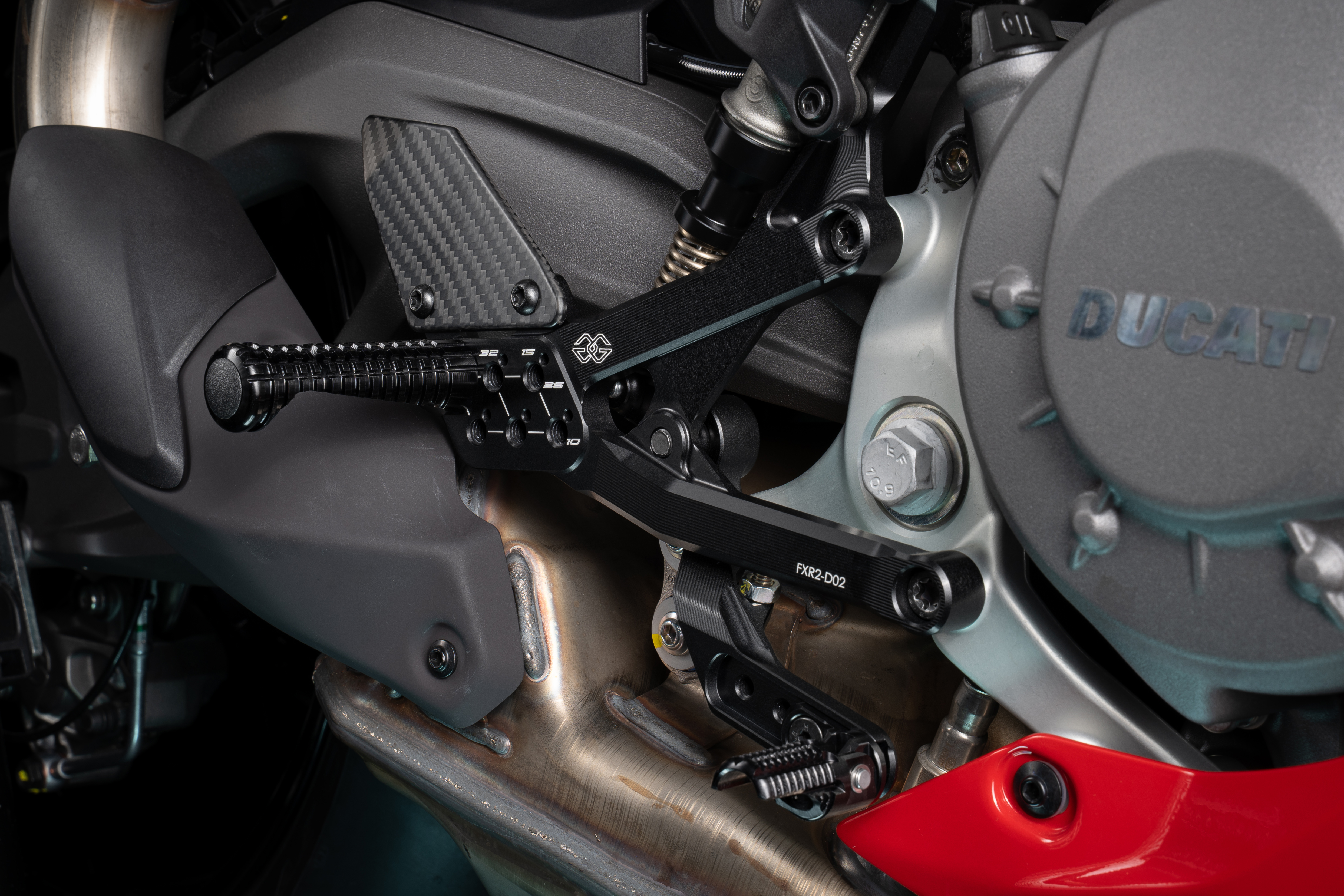 GILLES FXR Fußrastenanlage Ducati Panigale V2, 2025-