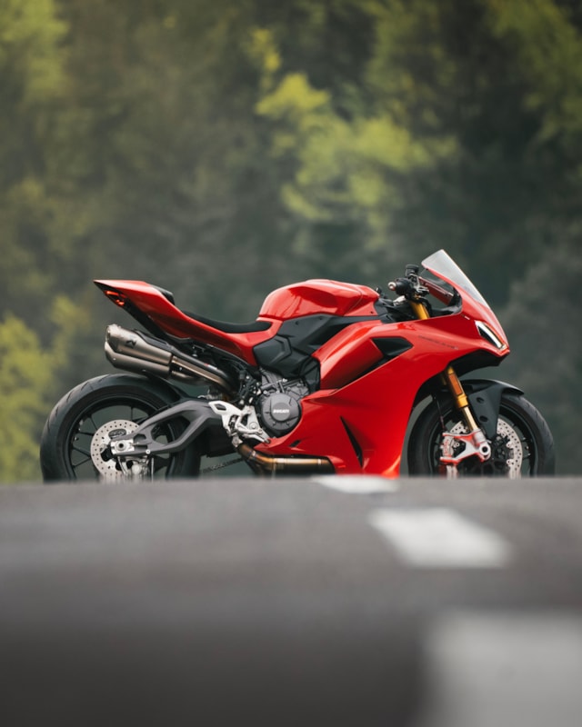 Akrapovic Evolution Line (Titanium) Auspuffanlage für Ducati Panigale V2, Streetfighter V2, 2025-